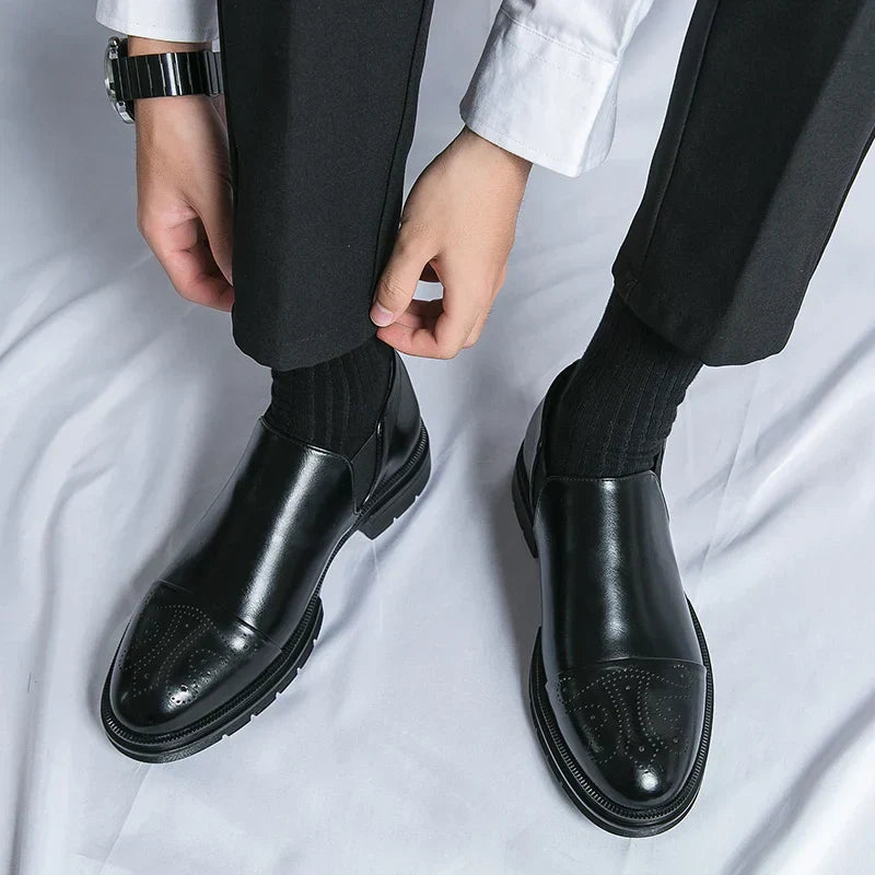 LEATHER SHOES